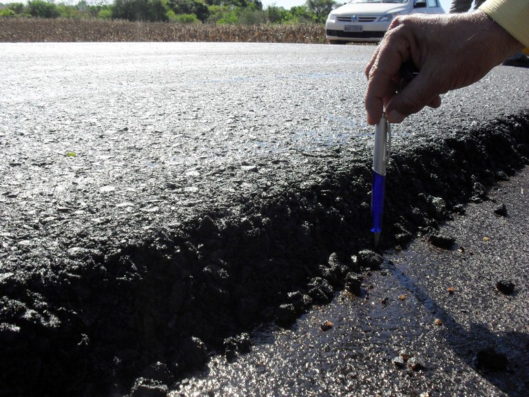 Iniciada restauração da BR-163 no Paraná