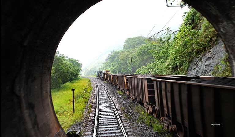 ferrovia-do-ac-oo_juiz-de-fora_barra-mansa-_1218.jpg