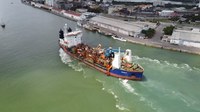 Por meio de convênio com DNIT, serviço de dragagem é iniciado no Porto de Recife