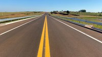 Por meio de parceria entre DNIT, Itaipu Binacional e Governo do Paraná, 25 km da Estrada Boiadeira são pavimentados