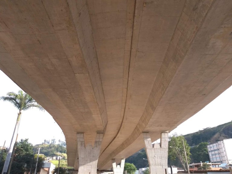 Estrutura do viaduto dos Tupynambás.jpg