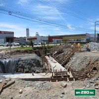 Execução de OAC e Terraplenagem – km 27+400