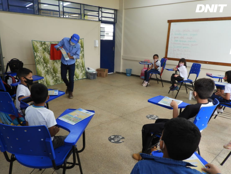 Educação Ambiental com escola 4.png