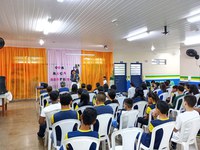 Palestra de Educação Ambiental conscientiza alunos da Escola Tancredo Neves em Careiro da Várzea