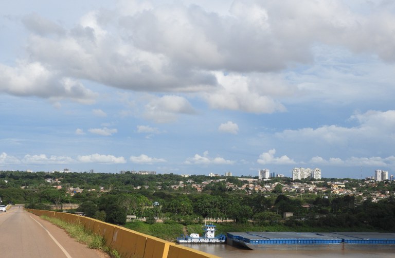 Ponte sobre o Rio Madeira - Porto Velho-RO.jpg