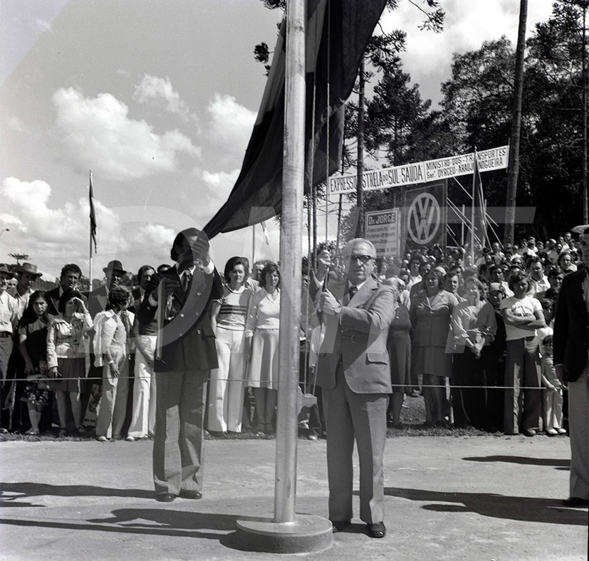 BR-227 _Inauguração Arati_Relógio_Reunião na Sede do 9º DRF _ 27 Out 1976.jpg