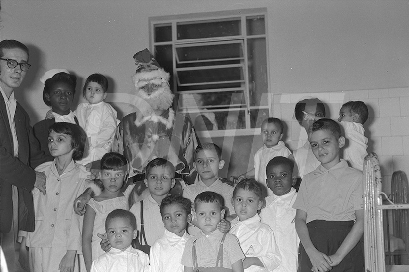 Comemoração de Natal no Hospital dos Rodoviários _ 22 Dez 1956 _ 122.jpg