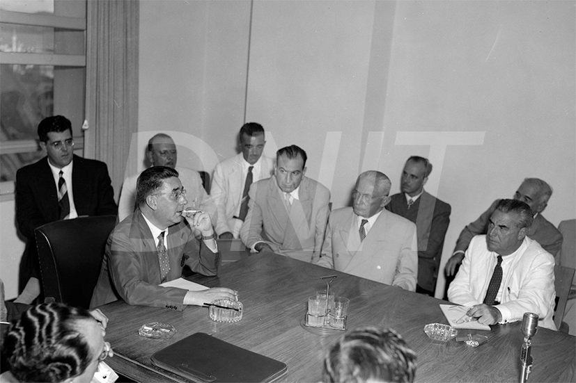 Conselho Rodoviário_Congresso dos Diretores dos Departamentos Rodagem _ 02 Fev 1949 _ 5012.jpg