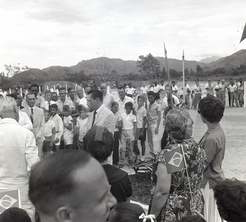 Dr Regis Bitencourtt na Inauguração da Vila Operária _ 29 Dez 1961 _ 18253.jpg