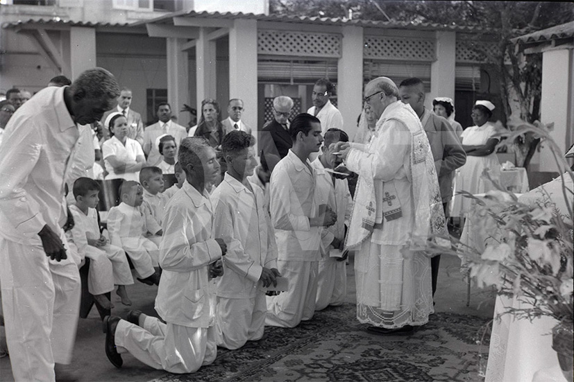 Inauguração do quadro do Dr. Henrique de Maia_Hospital dos Rodoviários-Pascoa _ 27 Jun 1957_AP26105.jpg