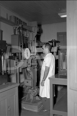 Laboratório Central _ Dependências- 16 Mar 1953_AP26246.jpg