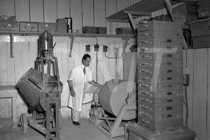 Laboratório Central _ Dependências- 16 Mar 1953_AP26248.jpg