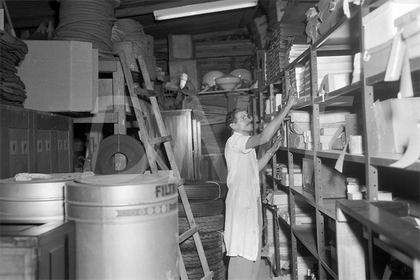 Laboratório Central _ Dependências- 16 Mar 1953_AP26252.jpg