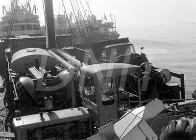 Navio Rio Negro_Embarque de material para o Acre _ 04 Jun 1960_AP26059.jpg