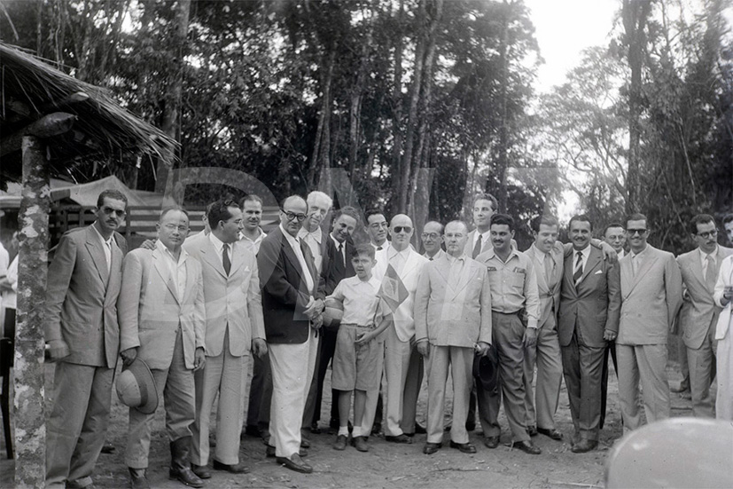 Nova estrada-Rio-Friburgo _ 04 Set 1953_AP25935.jpg