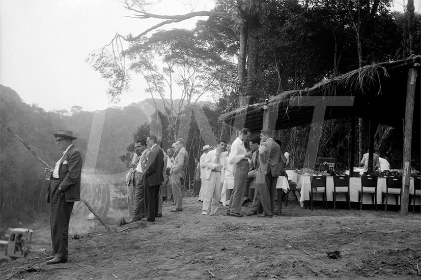 Nova estrada-Rio-Friburgo _ 04 Set 1953_AP25941.jpg