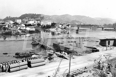 PONTE SOBRE O RIO PARAIBA EM BARRA DO PIRAI _ 2659.jpg