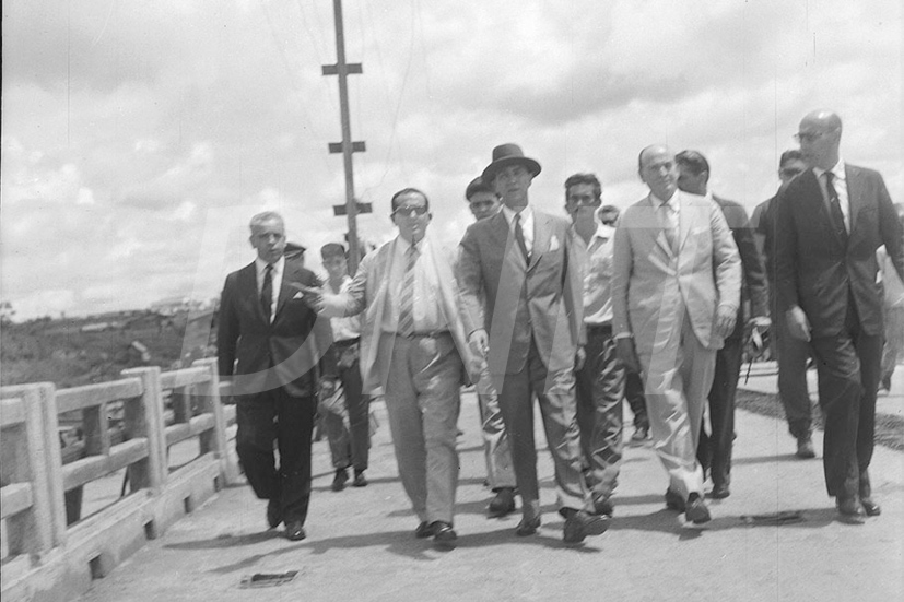 BR-4_153 Inauguração da Rodovia e Ponte do Rio Paranaíba_Goiânia-Itumbiara-GO _ 07 Jan 1961_AP27539.jpg