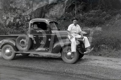 BR_040_Estrada da Estrela_Antiga Rio_Petrópolis _ 1946.jpg