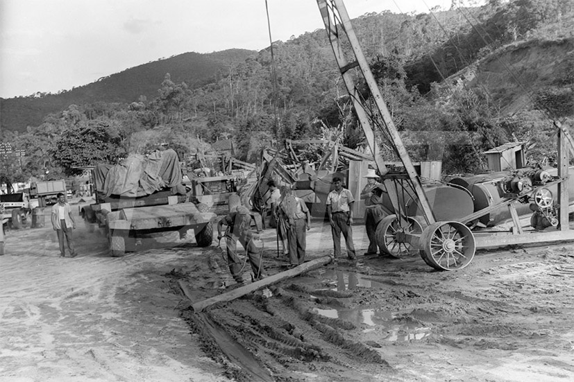 BR_040_Estrada de Rodagem-Rio-Petrópolis-Km-59_10 Abr 1946. _ 3414.jpg