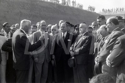 BR_116_ Inauguração da Rodovia Presidente Dutra _ 15 Jul 1950 _ 8077.jpg