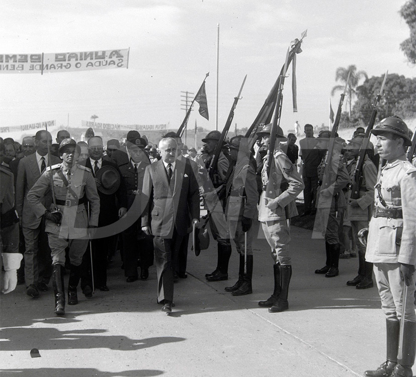 BR_116_ Inauguração da Rodovia Presidente Dutra _ 15 Jul 1950 _ 8079.jpg