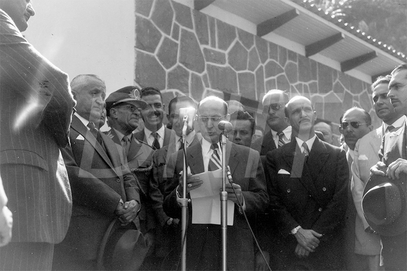 BR_116_ Inauguração da Rodovia Presidente Dutra _ 15 Jul 1950 _ 8083.jpg