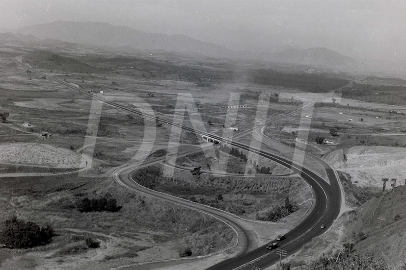 BR_116_Rodovia Presidente Dutra_Trecho Parada de Luca_Viúva da Graça _ Jun 1957.jpg