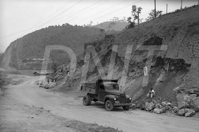 BR_495_ Itaipava_Terezópolis _ 20 Set 1947_ 4083.jpg