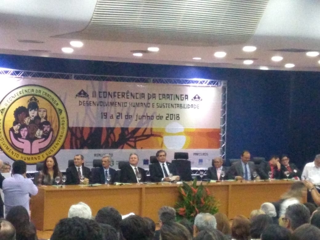 conferencia1.jpg