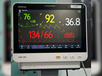 Alarmes sonoros e visuais em equipamentos são mecanismos que reforçam a segurança do paciente