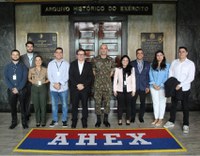 Alunos do Programa de Pós-Graduação em Segurança Internacional e Defesa visitam o Arquivo Histórico Do Exército