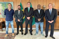 Secretaria Especial do Esporte estuda parceria social com a Escola de Futebol Zico 10 em áreas de vulnerabilidade