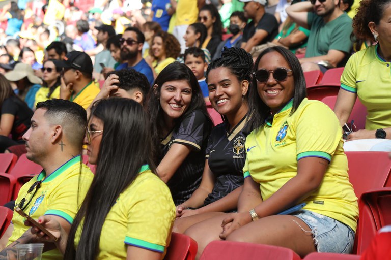 Brasil aplica 4 x 0 no Chile em último amistoso antes da Copa