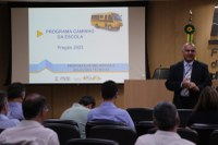 FNDE realiza reunião técnica com fornecedores do Caminho da Escola