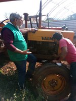 Indígenas Kaingang participam de capacitação para operar tratores no Paraná