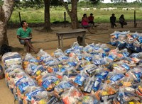 No Amazonas, Funai distribui mais 2,4 mil cestas básicas a comunidades indígenas