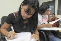 Abertas 240 vagas de curso de inglês gratuito para jovens indígenas e afro-brasileiros