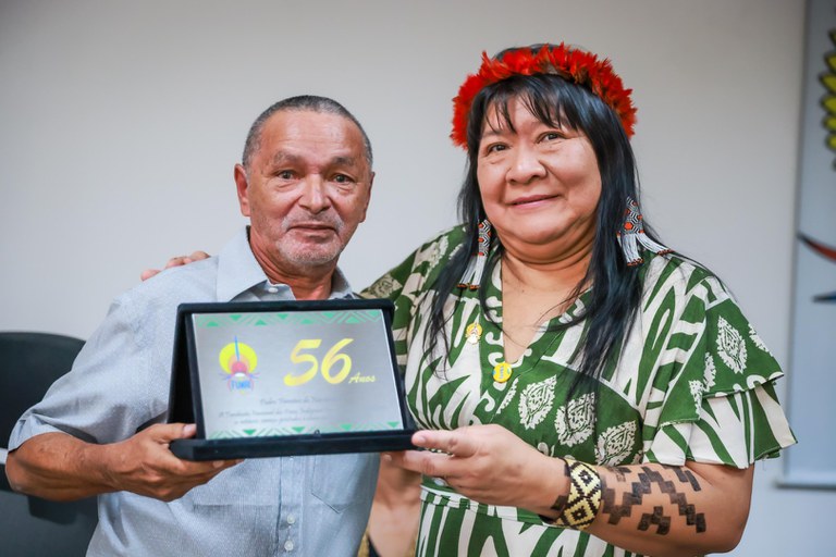 ALECE - Cacique Pequena aborda no Conexão Assembleia desafios e conquistas  dos povos indígenas