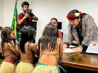 Funai recebe Associação de Mulheres Munduruku Wakoborûn, na sede do órgão, em Brasília
