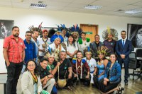 Joenia Wapichana recebe demandas de indígenas de Pernambuco