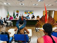 Presidente da Funai recebe demandas de cerca de 40 indígenas do Baixo Tapajós