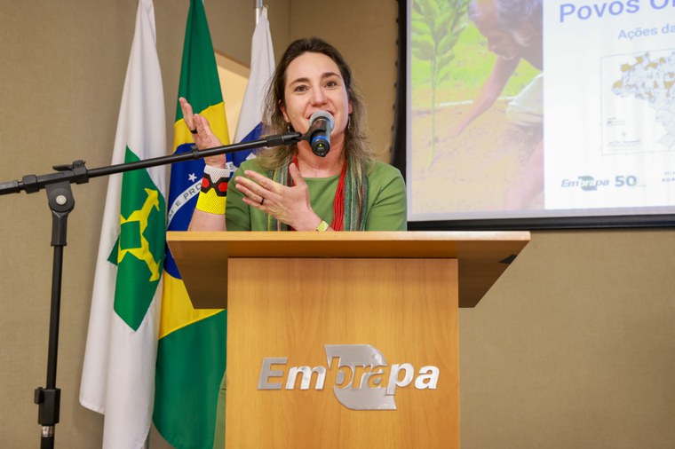 19.06.24 - Assinatura de Protocolo de Intenções entre a Embrapa e a Associação Metareilá - Foto Lohana Chaves (10).JPG