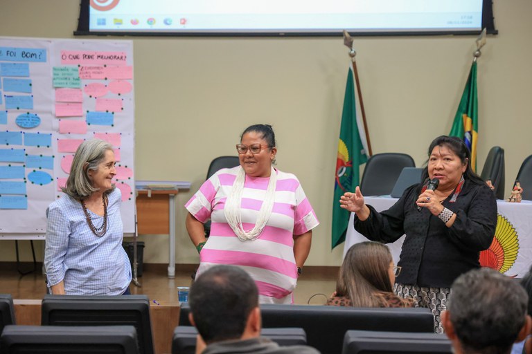 09.11.2024 - Diálogo das CRs, Frentes de Proteção e Museu do Índio com a presidenta e diretoras - Foto Lohana Chaves  (33).JPG