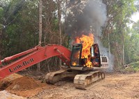 Funai, Ibama e PRF detectam focos de incêndio causados por garimpeiros na Terra Indígena Kayapó, no Pará