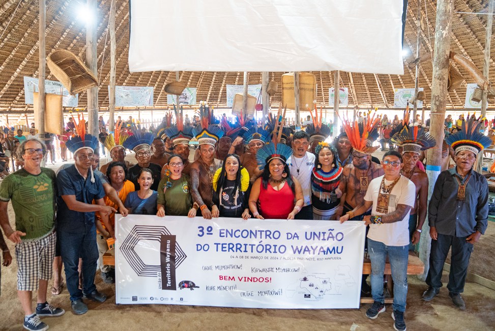 Assembleia dos povos indígenas da União do território Waiamu