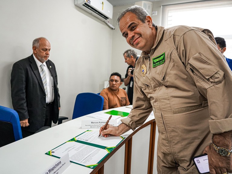 Reunião Contrato Horas Voo (3).jpeg