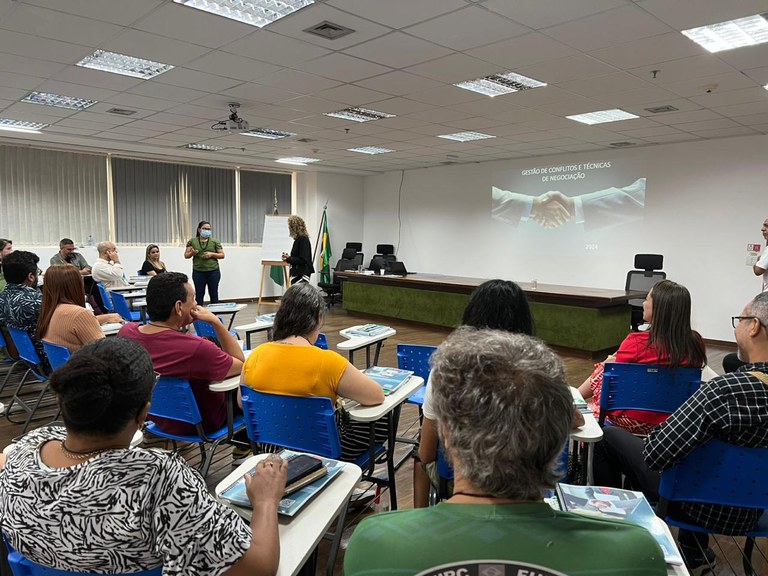 11.12.2024 - Mediação de conflitos e técnicas de negociação em ambiente de trabalho - Foto Divulgação (4).jpeg