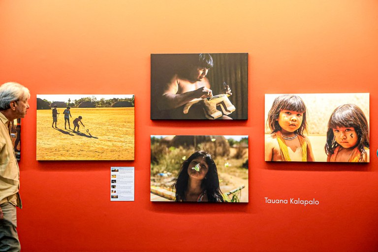 06.12.2024 - Lançamento da exposição Olhos do Xingu - Foto Lohana Chaves (17).JPG