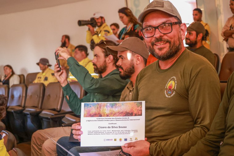 10.07.24 - Encerramento do curso de uso de motosserra e motobomba - Foto Lohana Chaves (1).JPG